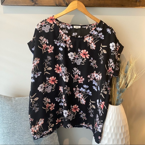 Ardene Floral Blouse Size XL - Picture 1 of 5